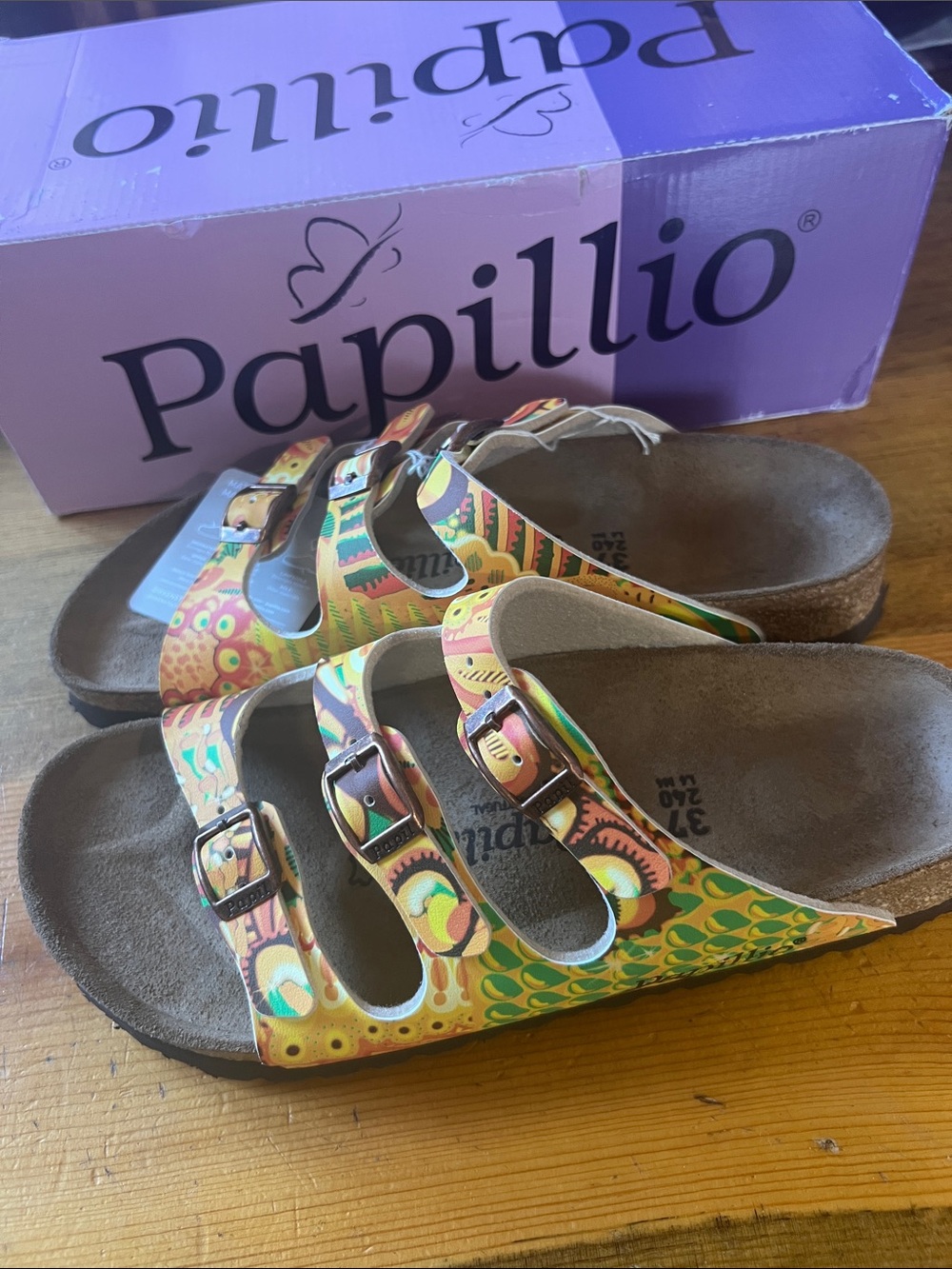 Rare Papillio by Birkenstock Women’s African Wax Gold Sandals size 6 EU 37
